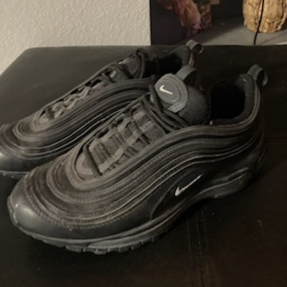 Nike - Picture 2 of 2